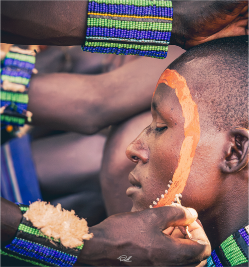 Main image Colors of Mursi